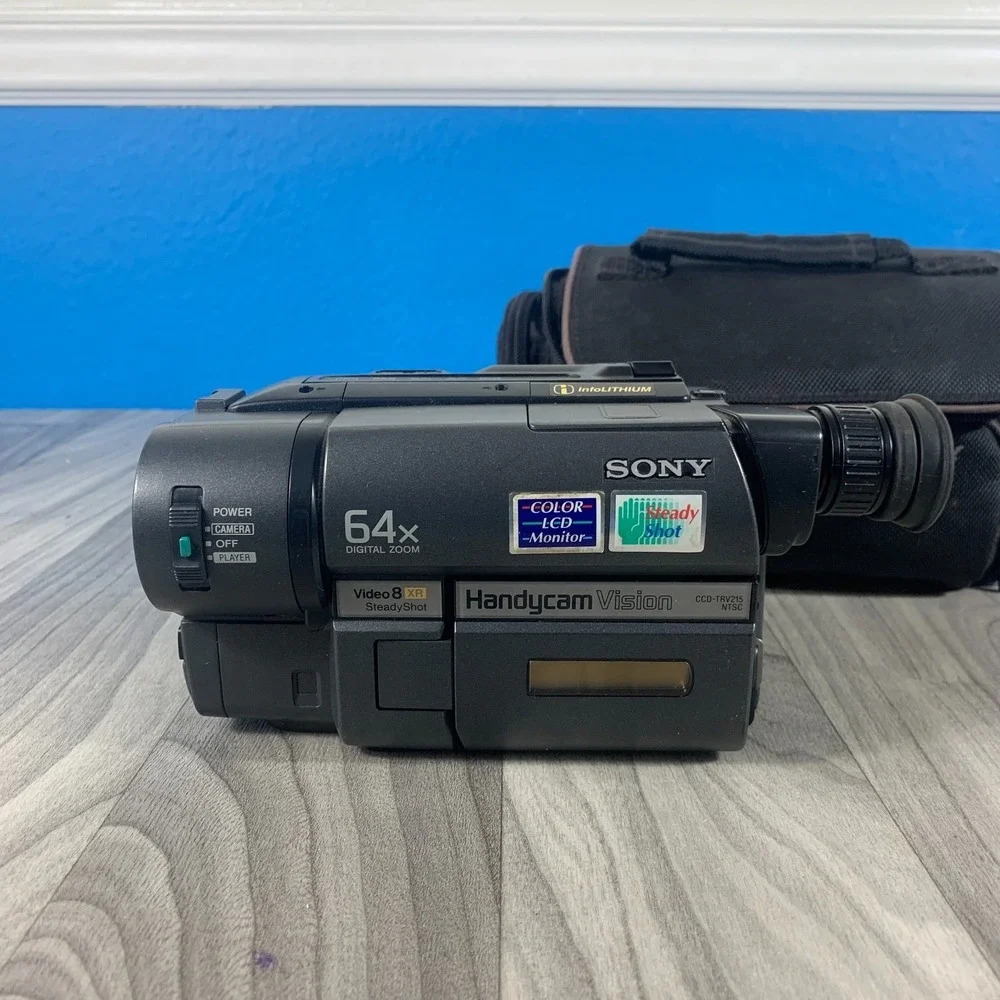 Sony Handycam CCD-TRV215 Vision Video 8 XR Camcorder + Battery Tested & Works